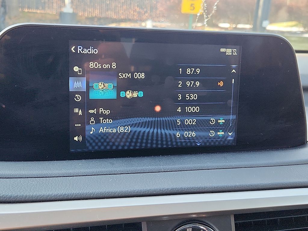 Thumbnail: 2021 Lexus RX - 17