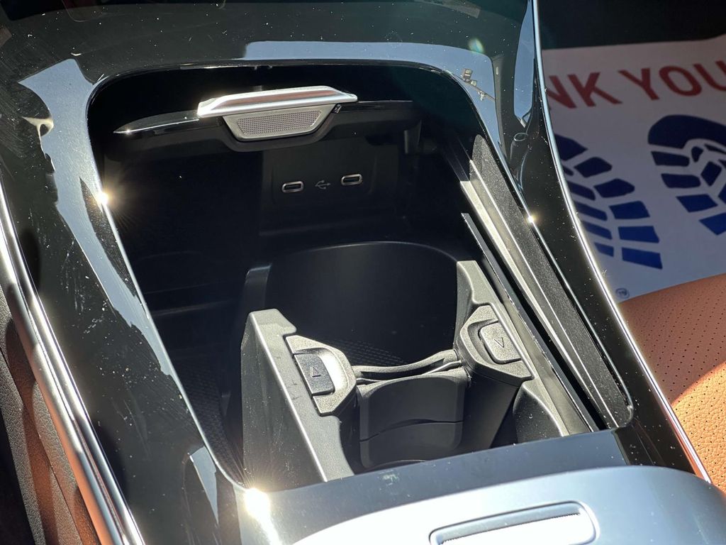 2025 Mercedes-Benz C-Class C 300 16