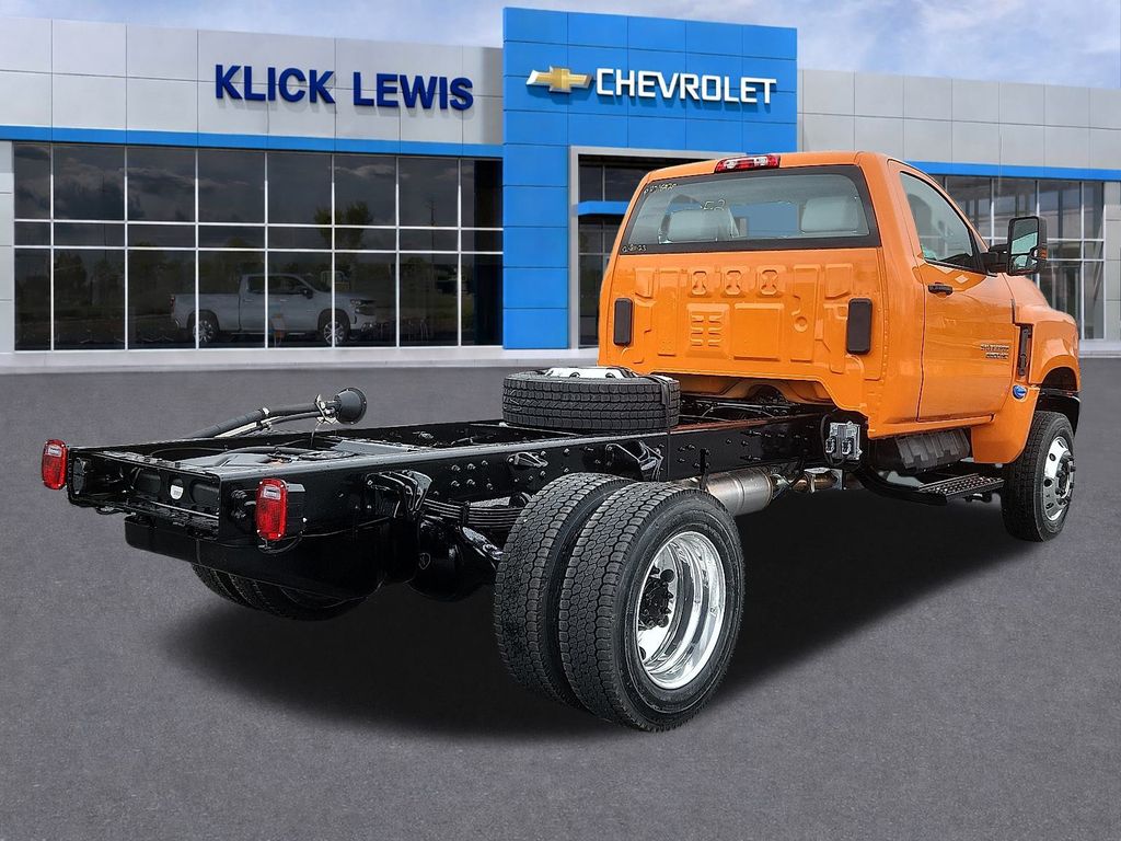 2023 Chevrolet Silverado 6500HD - 4