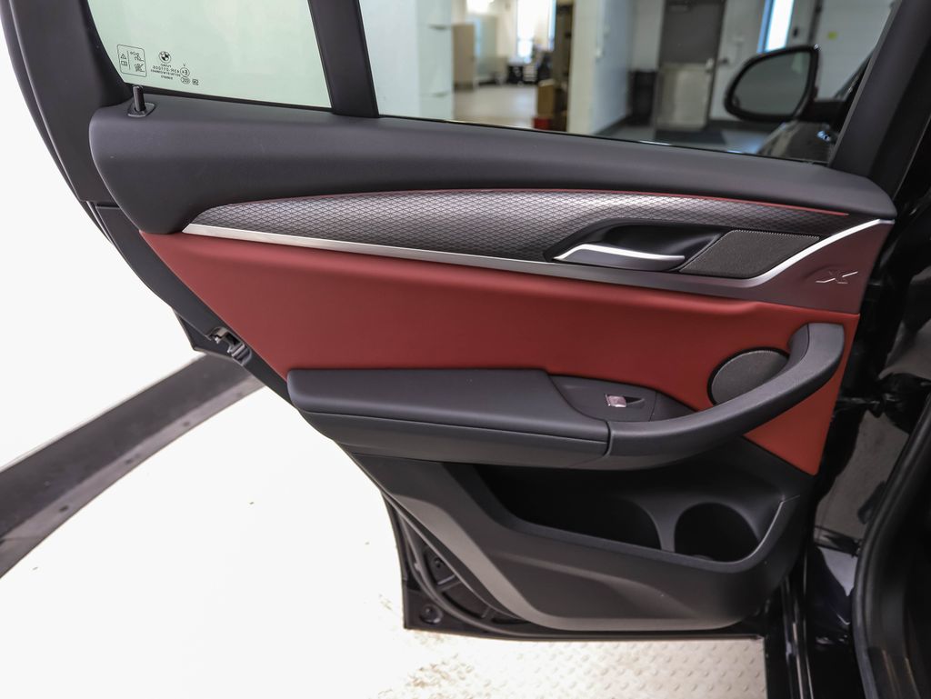 Thumbnail: 2024 BMW X3 - 20