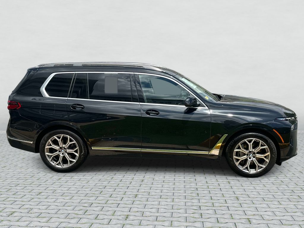 Thumbnail: 2024 BMW X7 - 4