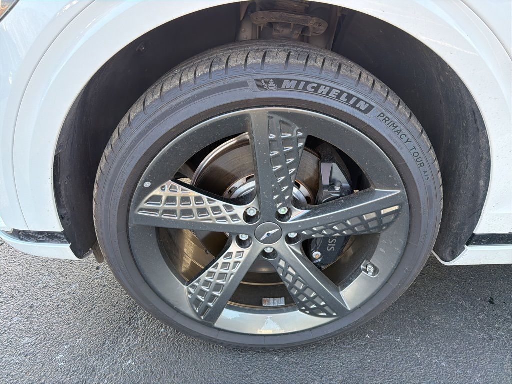 Thumbnail: 2025 Genesis GV70 - 10