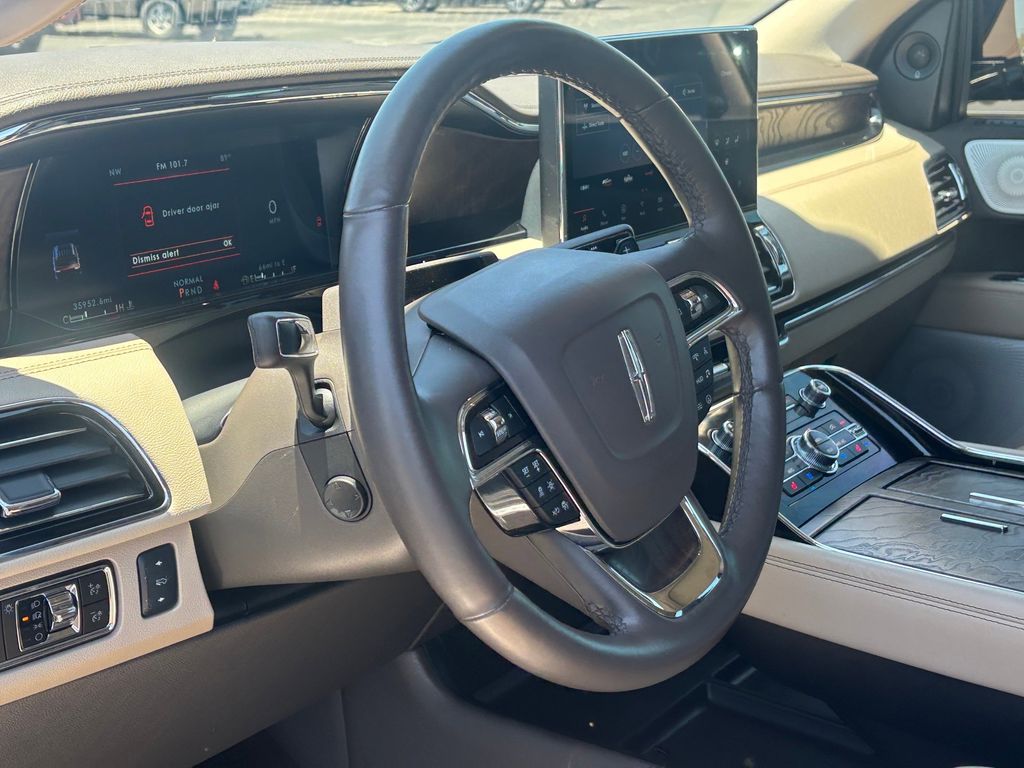 Used Car 2023 Lincoln Navigator  Reserve For Sale Under $70,000 In Austin, Texas