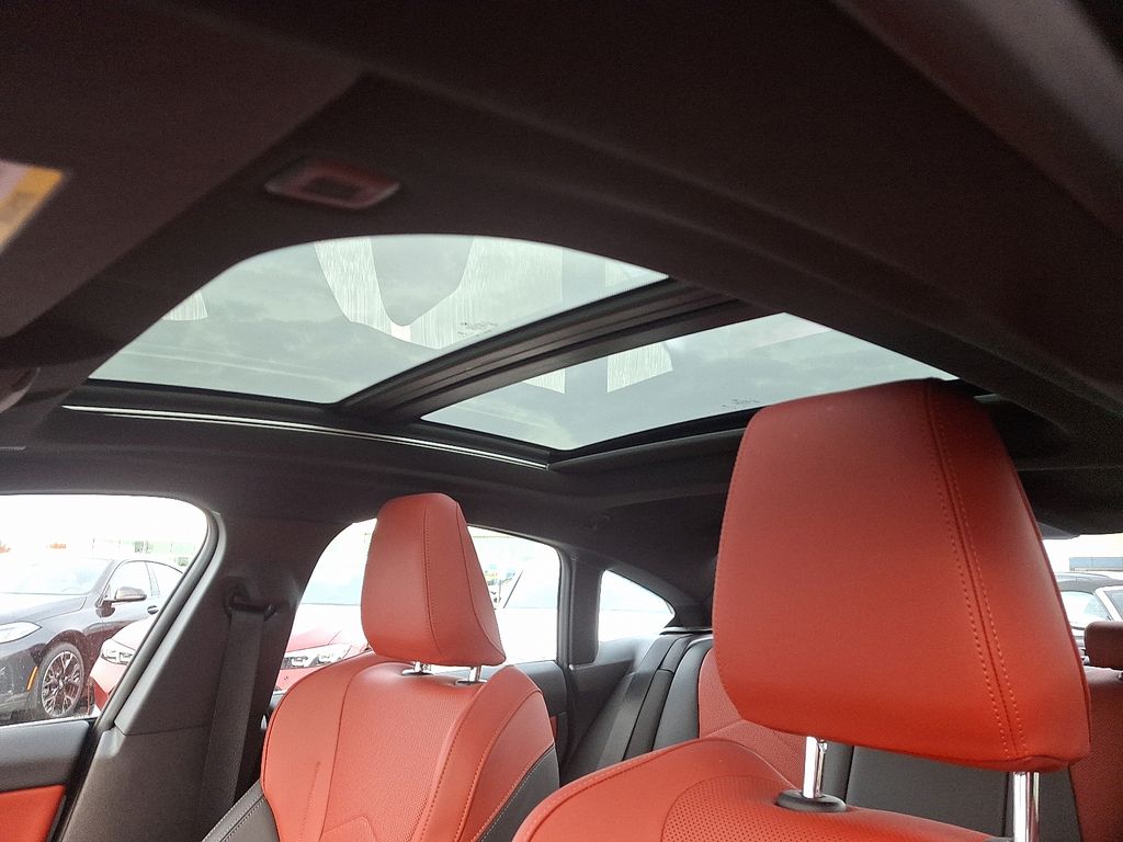 Thumbnail: 2025 BMW 2 Series - 15