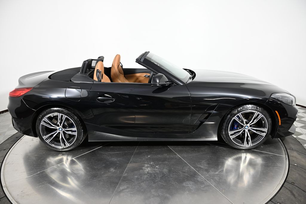 Thumbnail: 2024 BMW Z4 - 12