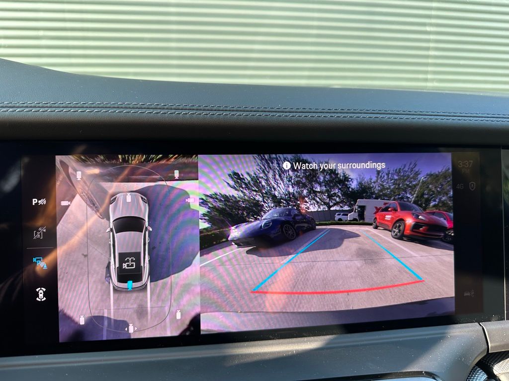 Thumbnail: 2026 Porsche Panamera - 31