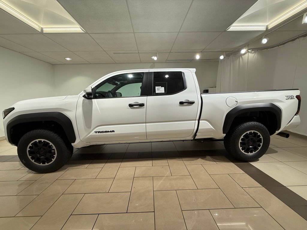 Thumbnail: 2025 Toyota Tacoma - 2