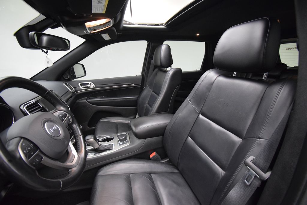 used 2021 Jeep Grand Cherokee car, priced at $24,000