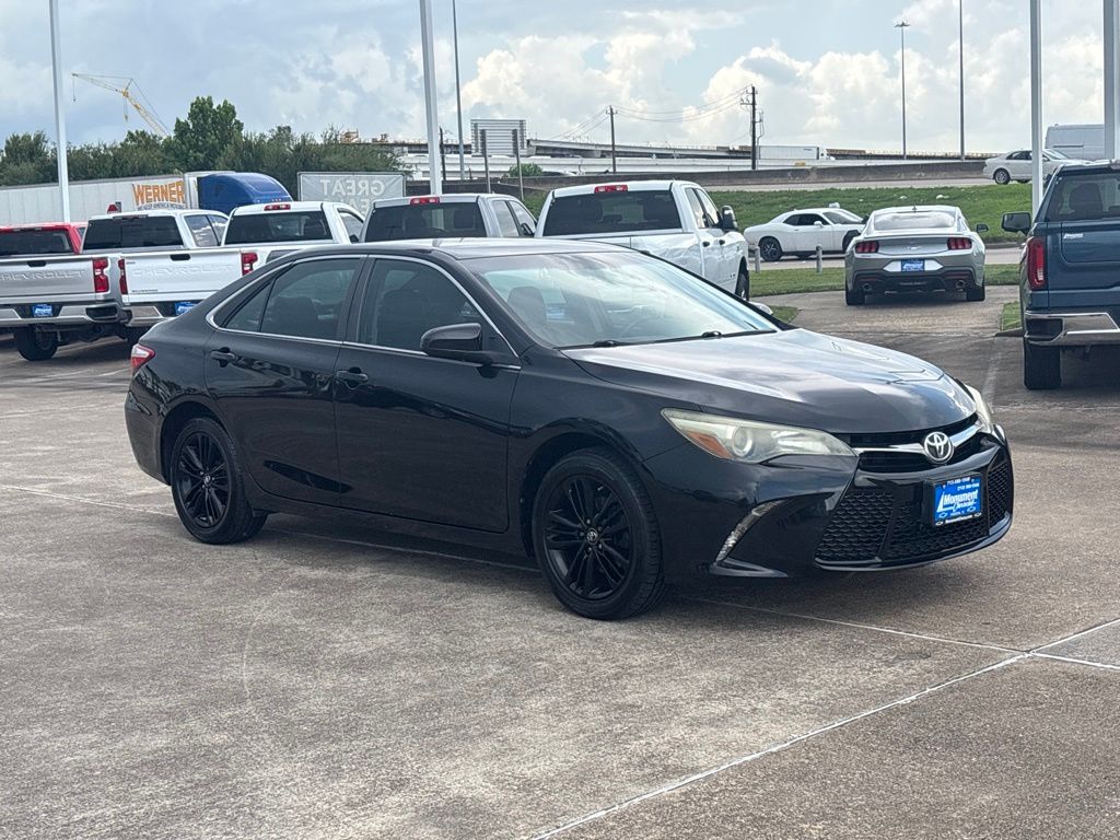 2017 Toyota Camry SE Black at Gullo Toyota