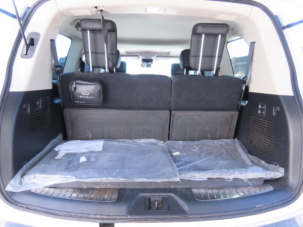 Thumbnail: 2018 INFINITI QX80 - 12