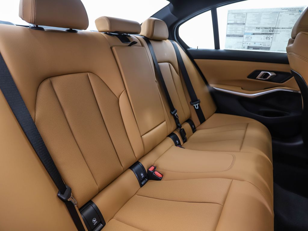 2025 BMW 3 Series 330i xDrive 27