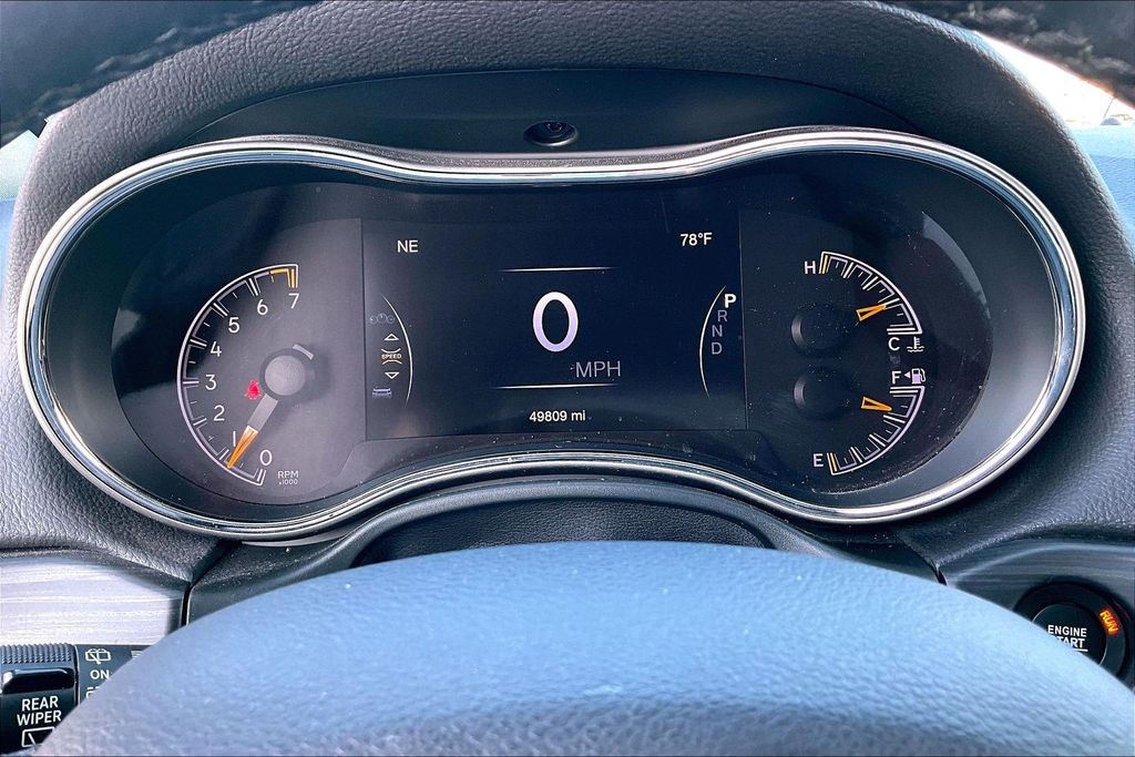 2020 Jeep Grand Cherokee Altitude Black at DeMontrond Auto Country