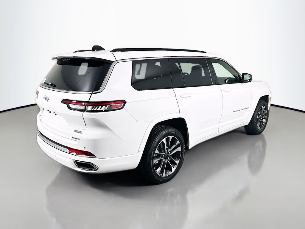 New 2025 White Jeep Overland image 7