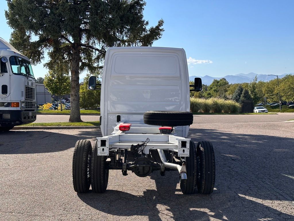 2023 Mercedes-Benz Sprinter 3500 Cab Chassis 170 WB 3