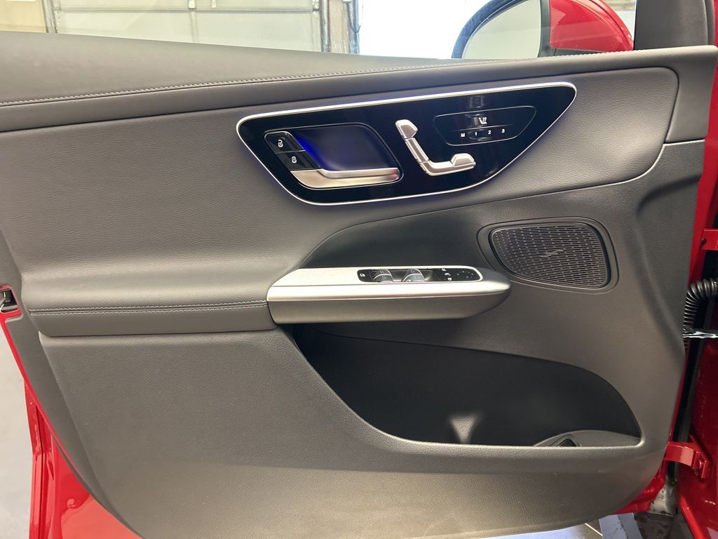 Thumbnail: 2026 Mercedes-Benz GLC - 11