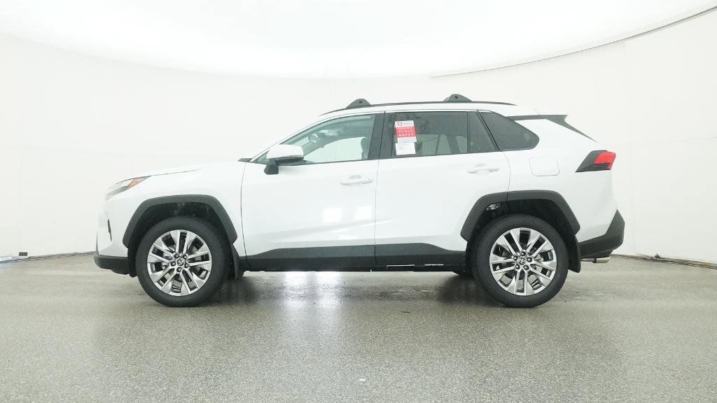 Thumbnail: 2025 Toyota RAV4 - 16