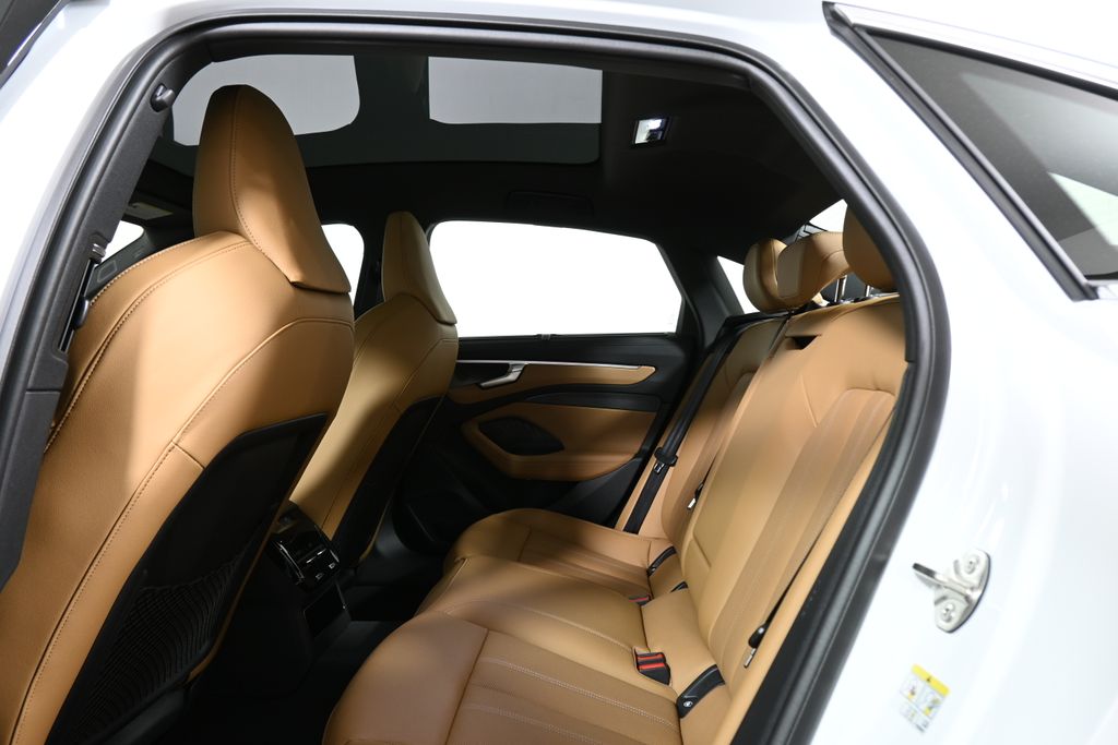 Thumbnail: 2026 Audi A6 - 27