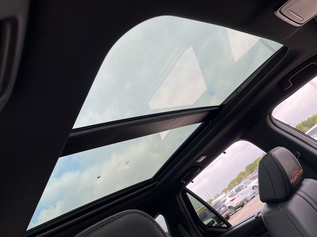 Thumbnail: 2025 Honda Pilot - 32