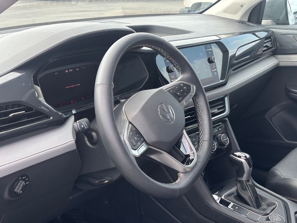 Used Car 2022 Volkswagen Taos  1.5t Sel For Sale Under $20,000 In Austin, Texas