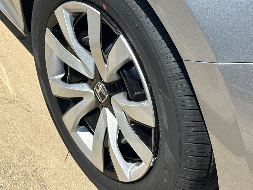 Certified Used 2026 Silver Honda LX image 10