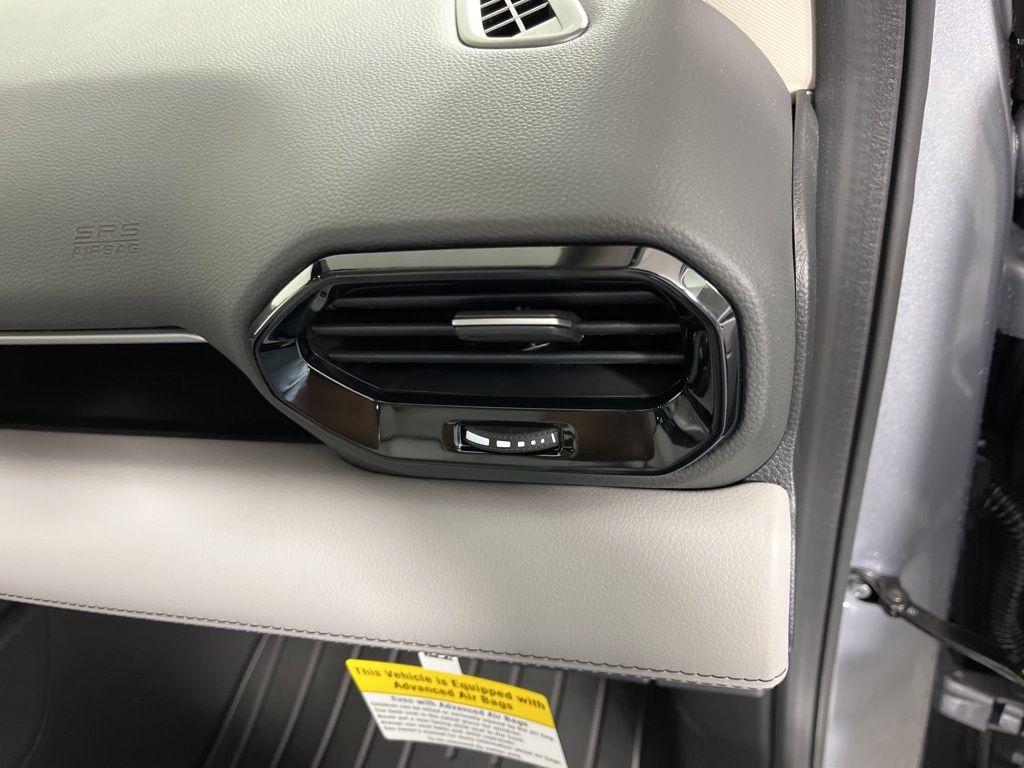 2025 Honda Pilot Touring 22