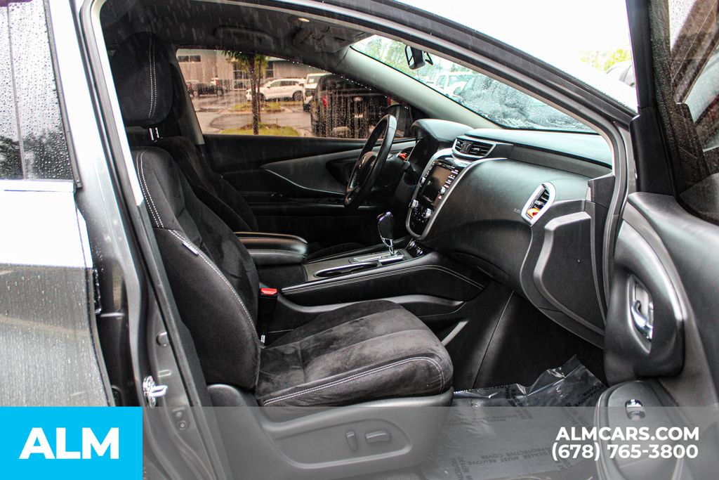 2020 Nissan Murano SV photo 18