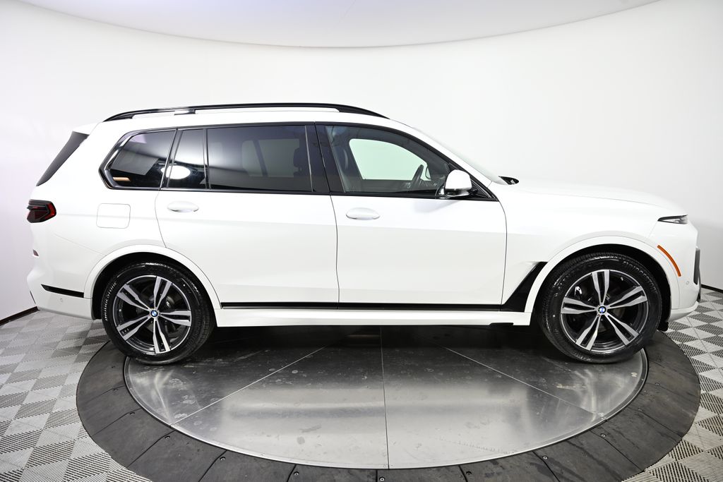 2023 BMW X7 xDrive40i 6