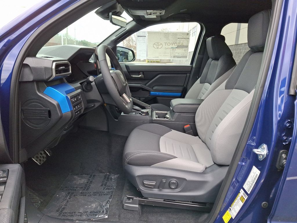 2025 Toyota Tacoma TRD Sport 9
