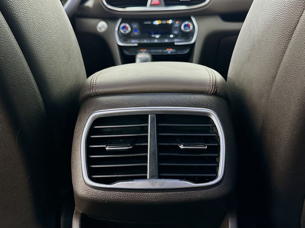 2019 Hyundai Santa Fe Limited 26
