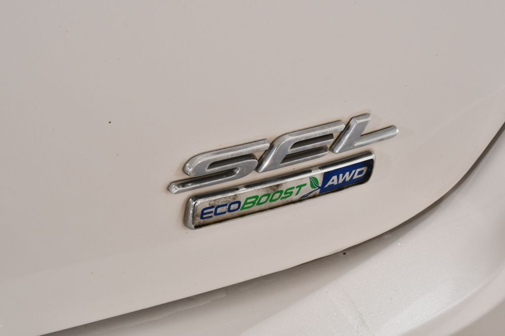 Used 2016 White Ford SEL image 22