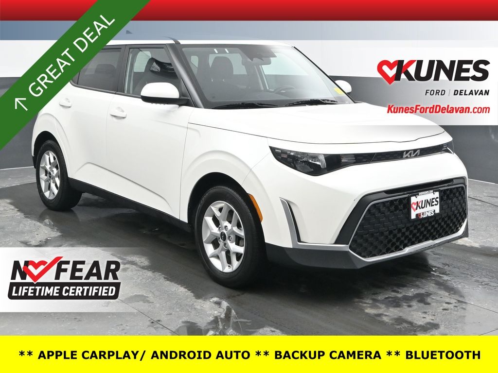 Snow White Pearl 2025 Kia Soul LX FWD SUV / Crossover Front-Wheel Drive Continuously Variable Transmission