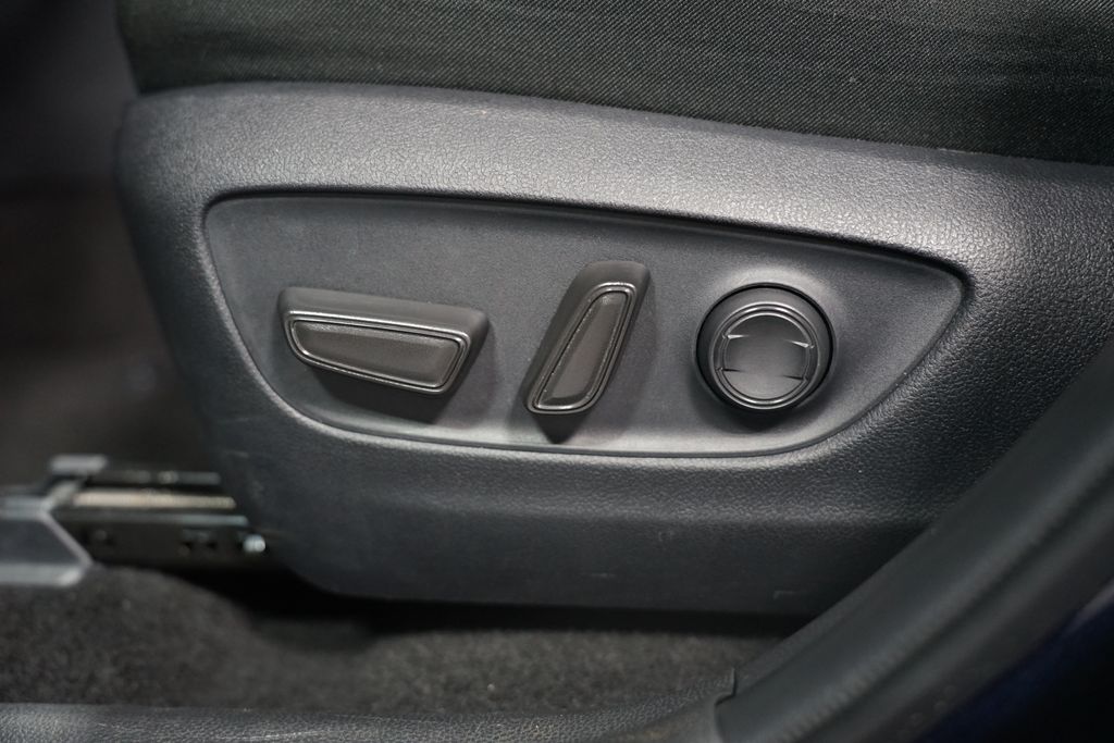 Thumbnail: 2024 Toyota RAV4 - 12