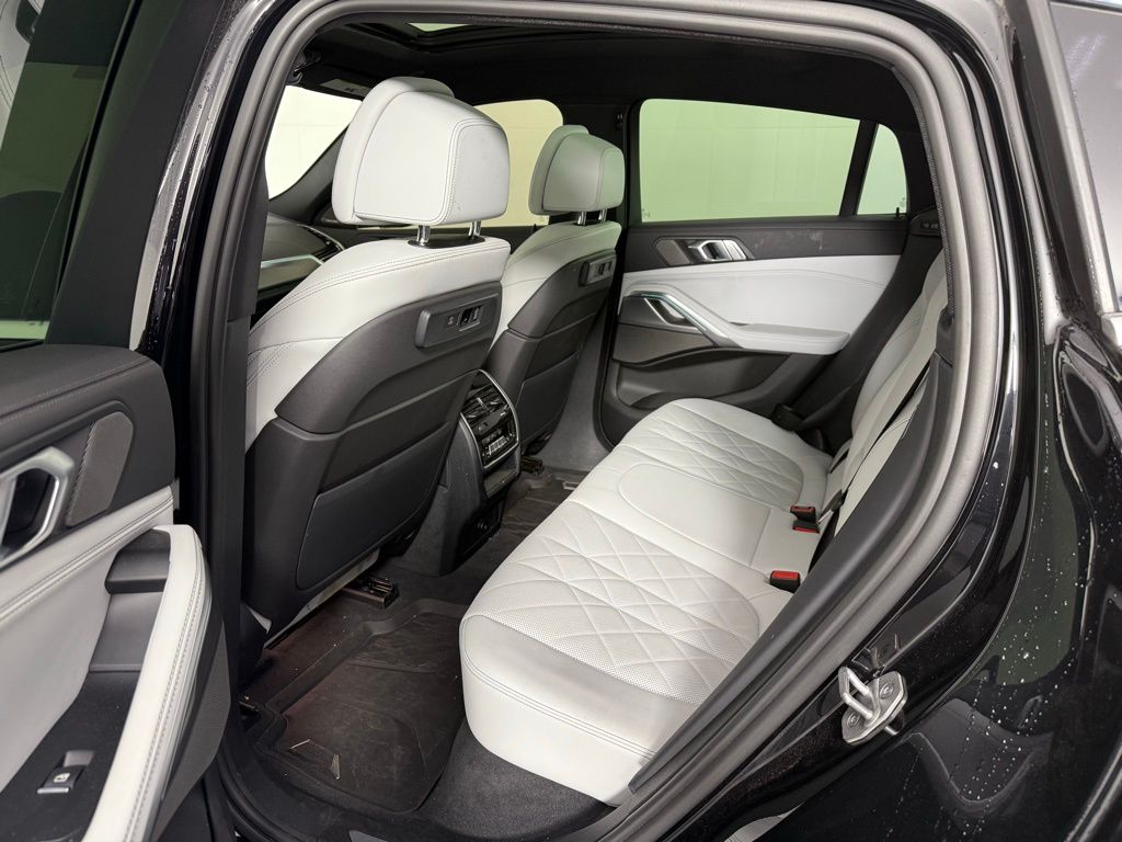 2023 BMW X6 xDrive40i 15