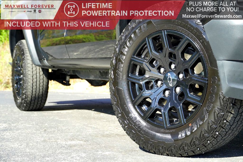 Used Car 2023 Chevrolet Colorado  Trail Boss For Sale Under $35,000 In Taylor, Texas