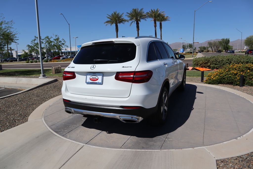 2019 Mercedes-Benz GLC 300 5