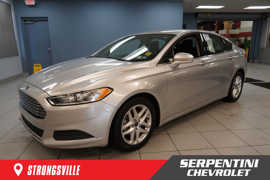 2016 Ford Fusion SE
