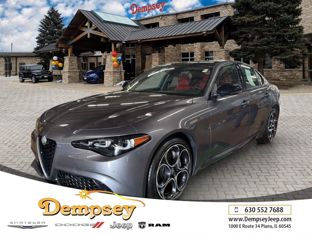 Vesuvio Gray Metallic 2026 Alfa Romeo Giulia Sedan All-Wheel Drive 8-Speed Automatic