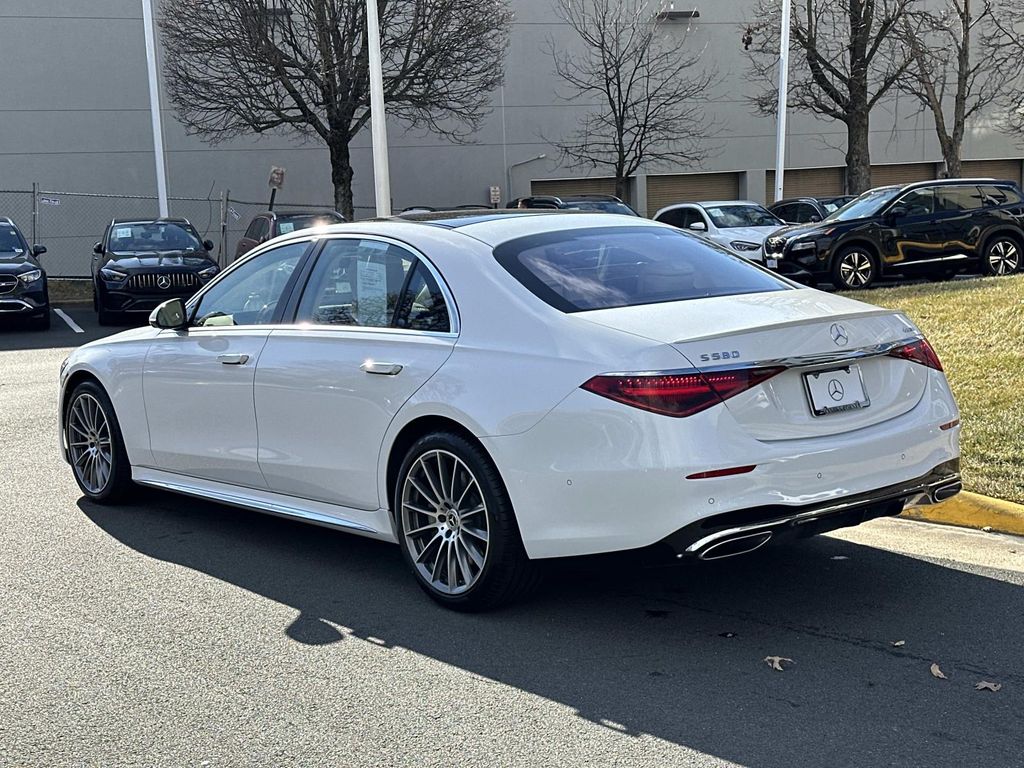 Thumbnail: 2024 Mercedes-Benz S-Class - 13