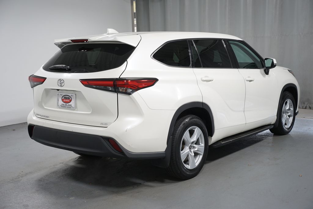 Thumbnail: 2021 Toyota Highlander - 8