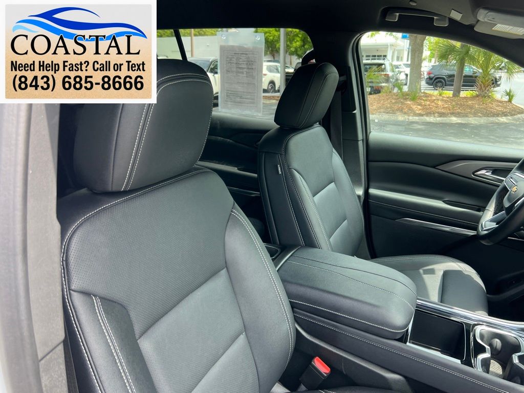 2025 Chevrolet Traverse LT White at Bob Mills Chevrolet