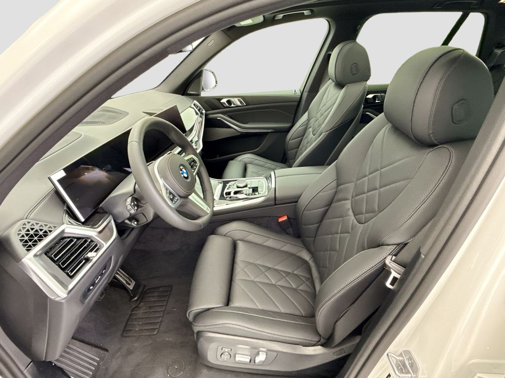 Thumbnail: 2026 BMW X5 - 18