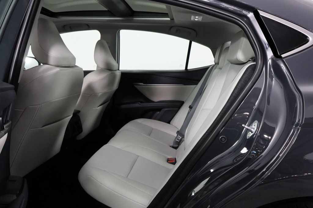 Thumbnail: 2025 Toyota Camry - 11