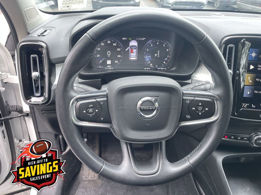Used 2022 Volvo XC40 SUV