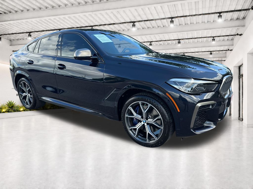  2022 BMW X6 M50i AWD   