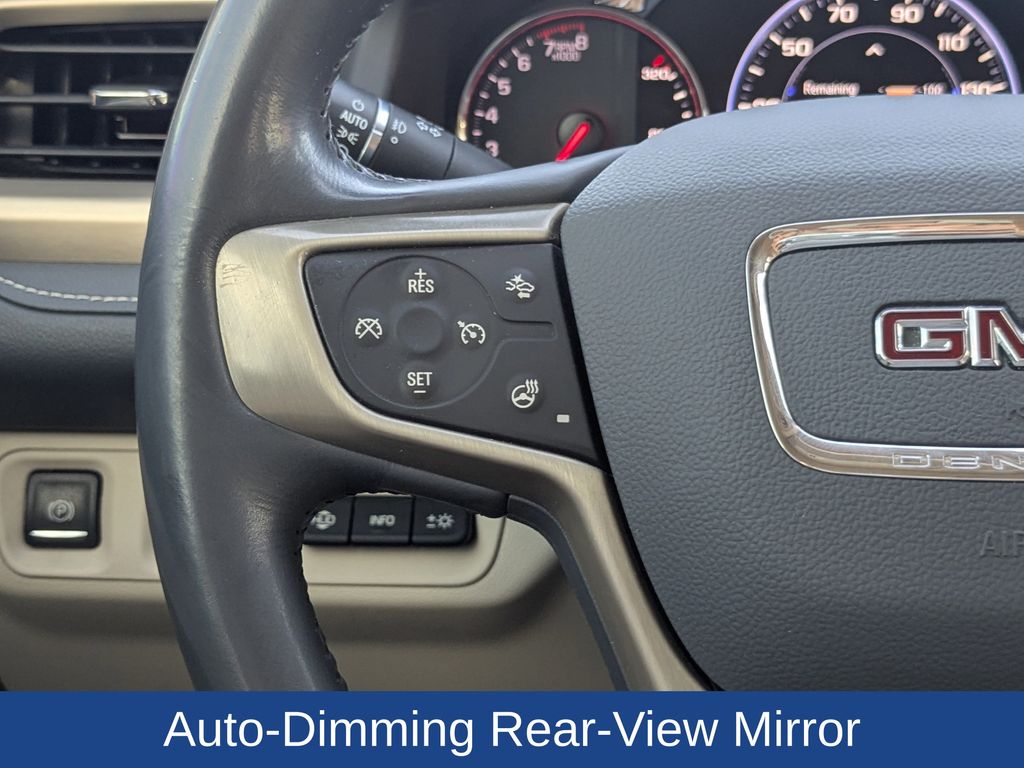 2021 GMC Acadia FWD Denali