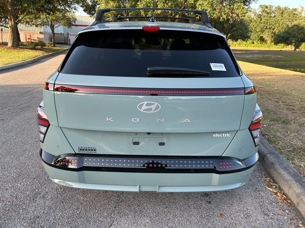 2025 Hyundai Kona Limited 4