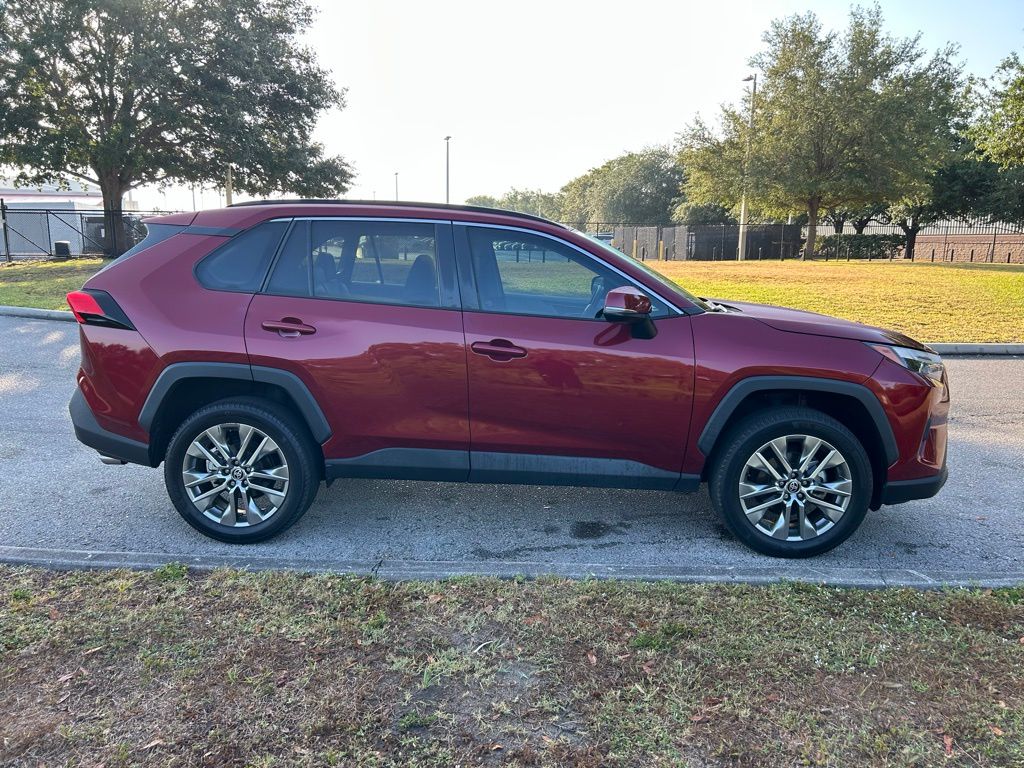 2023 Toyota RAV4 XLE Premium 6