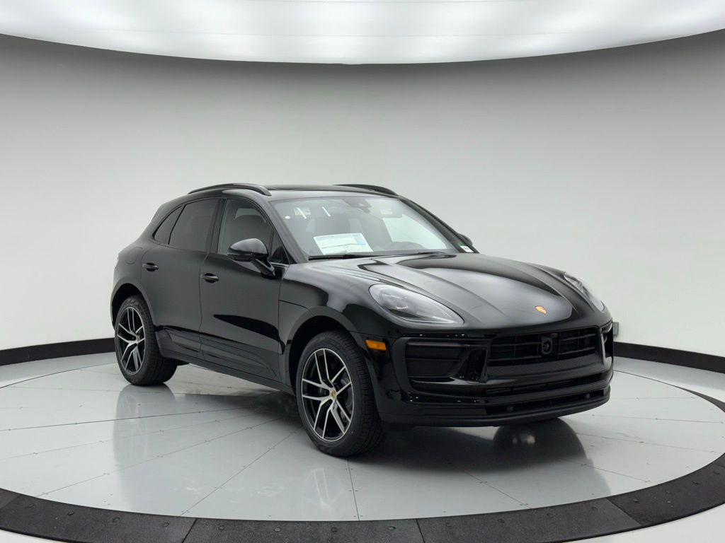 Thumbnail: 2025 Porsche Macan - 9
