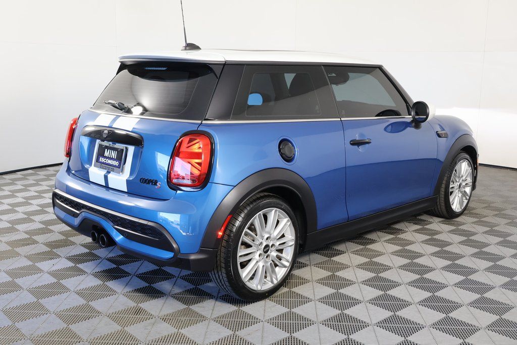 Thumbnail: 2023 MINI Cooper - 4