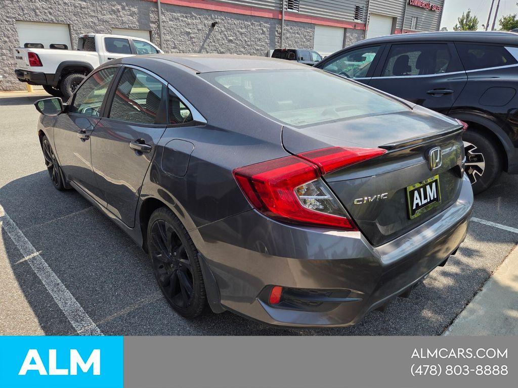 Used 2019  Honda Sport image 4